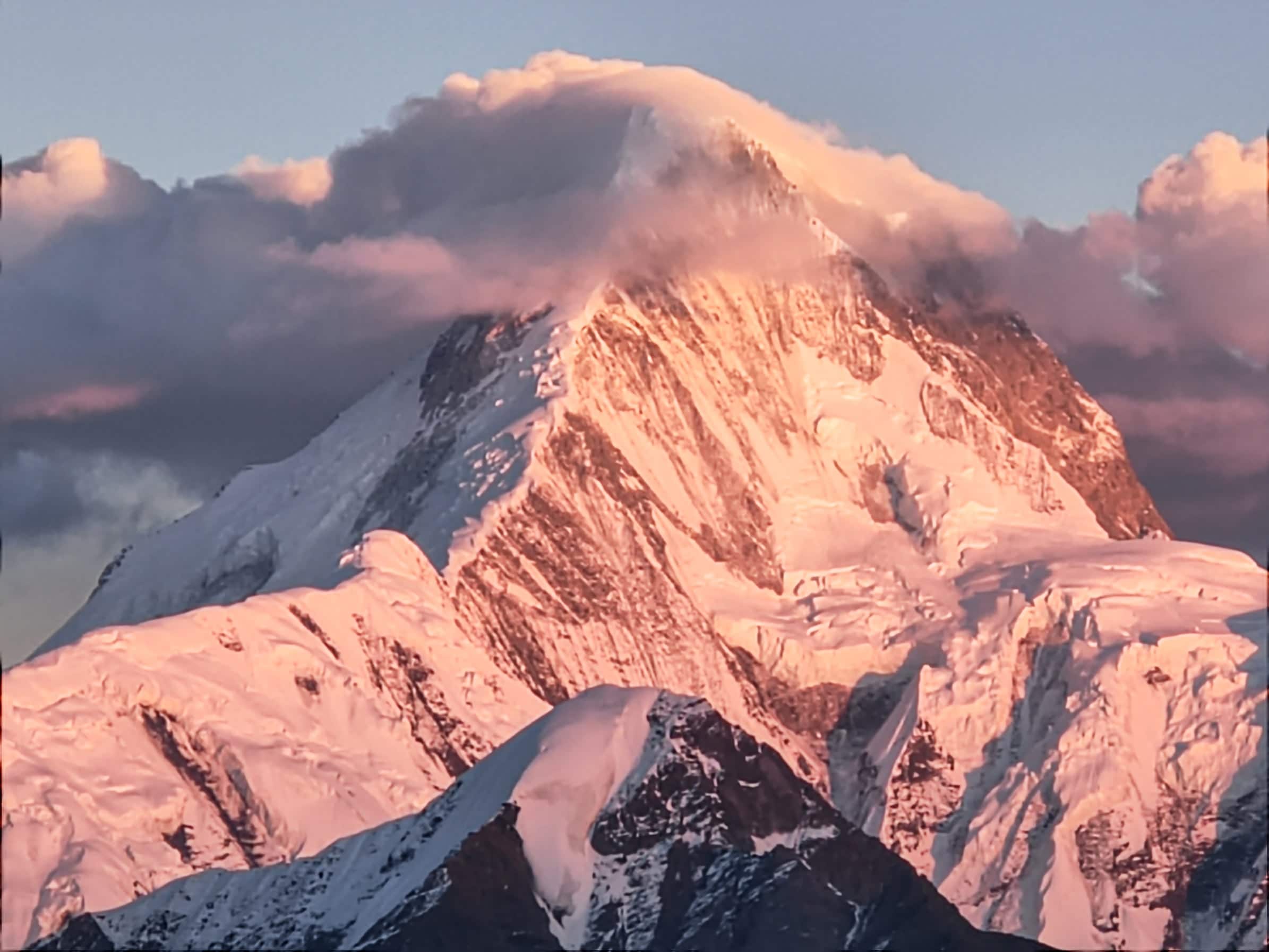 لترى البعيد قريبًا