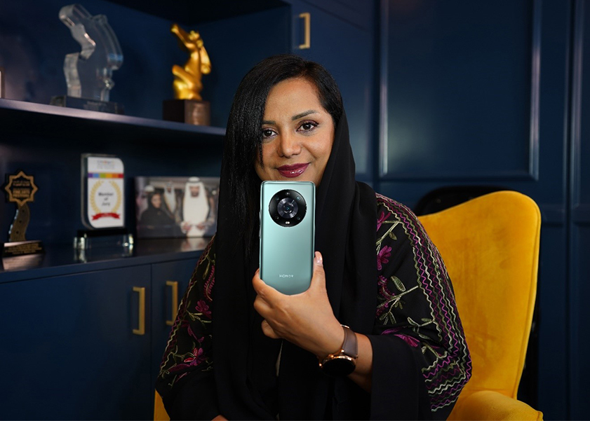 HONOR Teams Up with the Emirati Filmmaker “Nayla Al-Khaja” upon the Launch of the HONOR Magic4 Pro