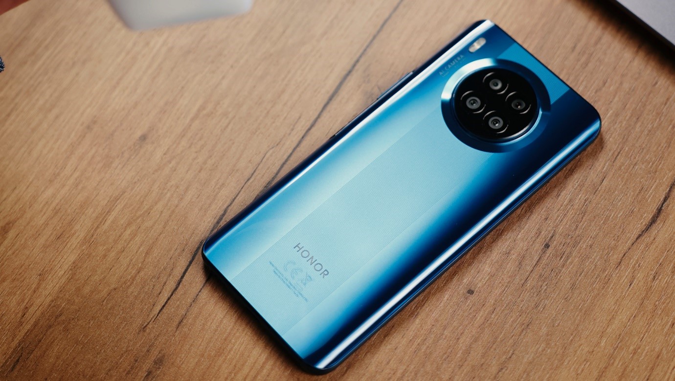 Дари любимым внимание и HONOR.Три подарка HONOR, которые обрадуют любого.
