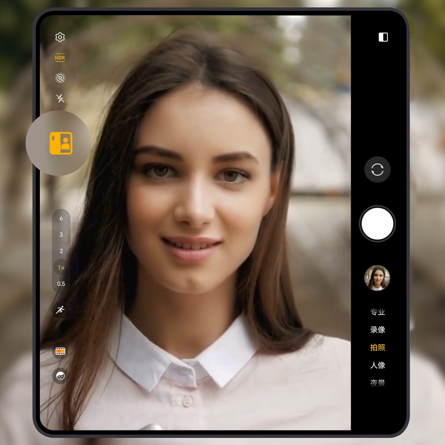 双屏预览拍摄，成片自由掌控