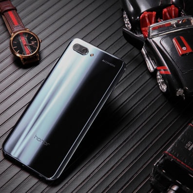 HONOR 10