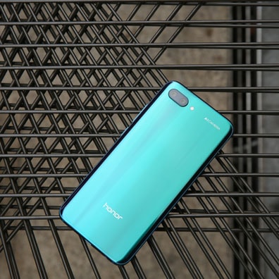 HONOR 10