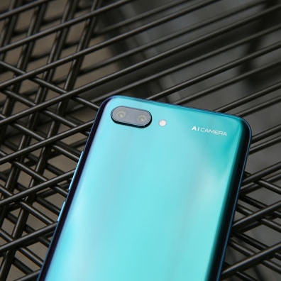 HONOR 10