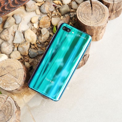 HONOR 10