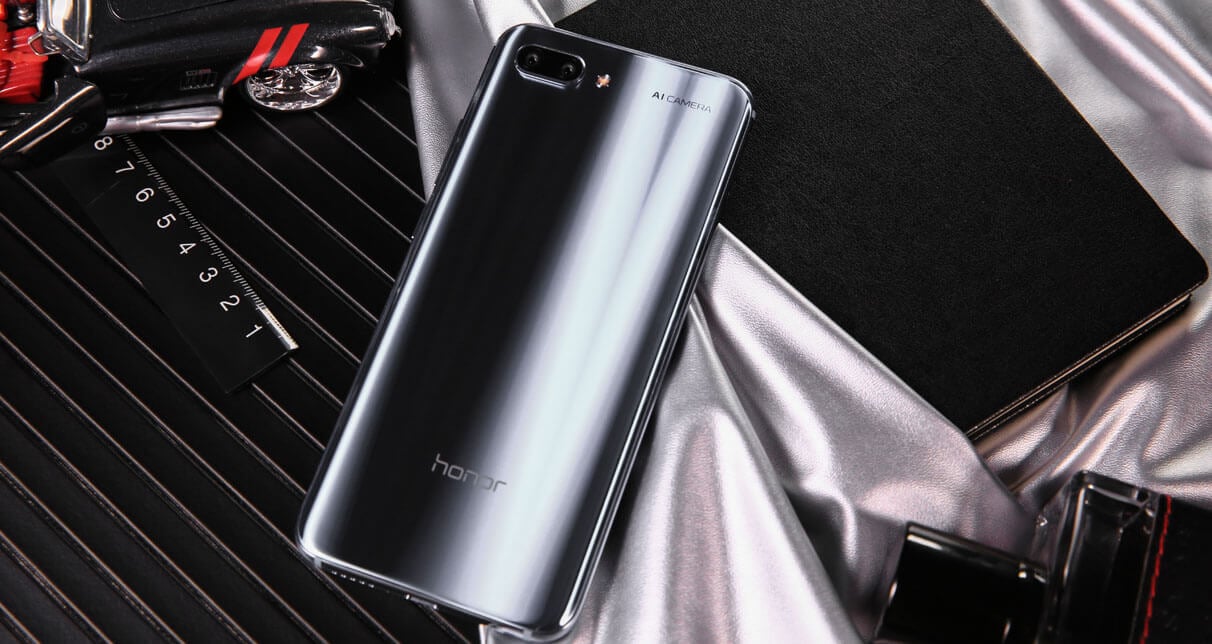 HONOR 10