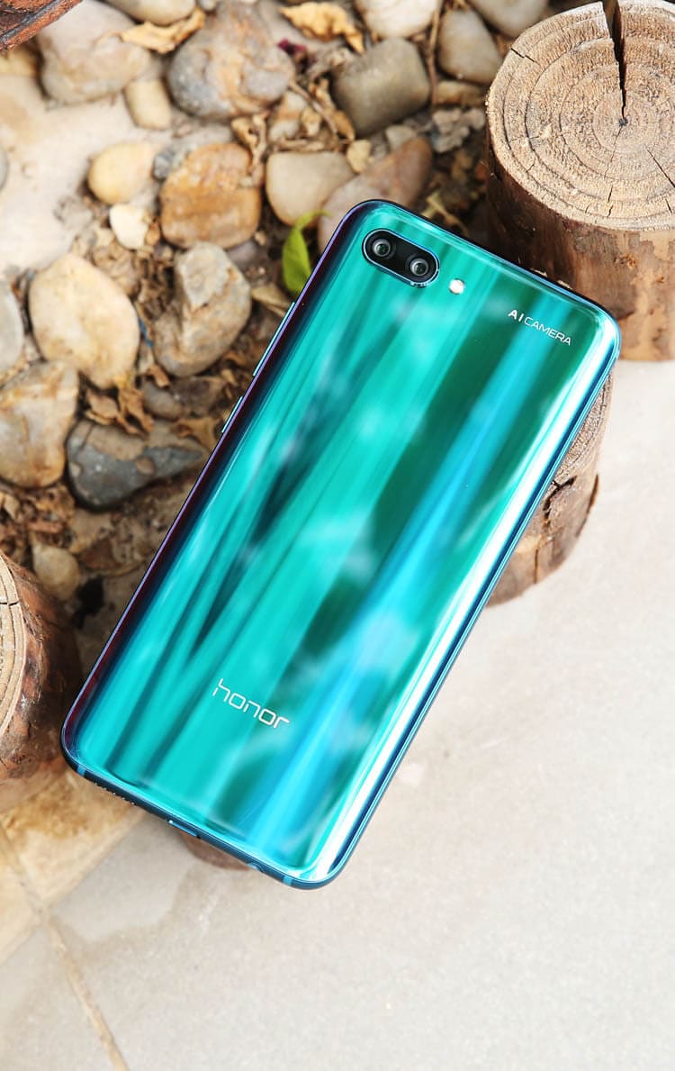 HONOR 10