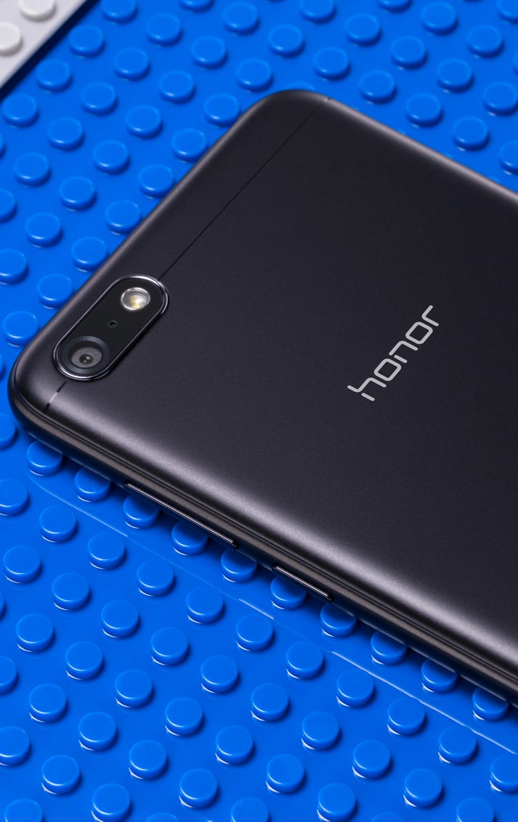 HONOR 7S