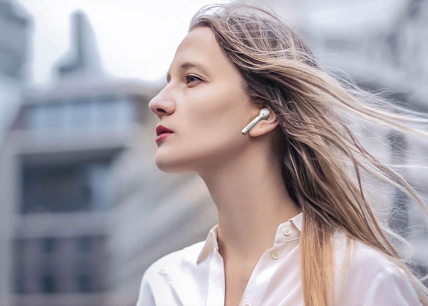 Ako spárovať bezdrôtové slúchadlá? S novinkou na trhu HONOR Magic Earbuds to ide samo.