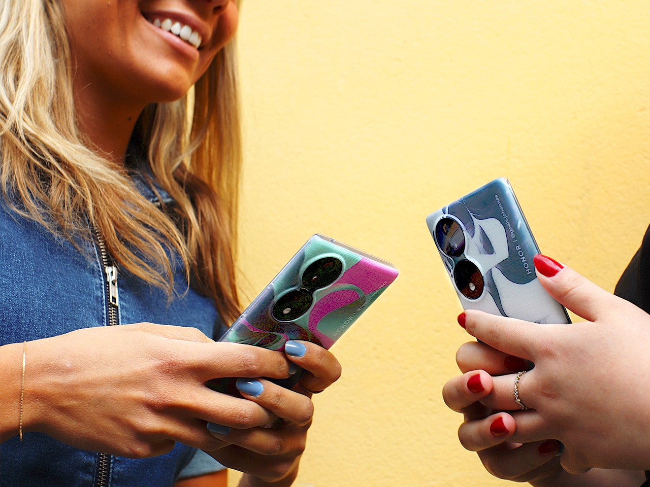 Muoti kohtaa älylaitteet – tekoäly tuo käyttäjän persoonan puhelimen kuoriin