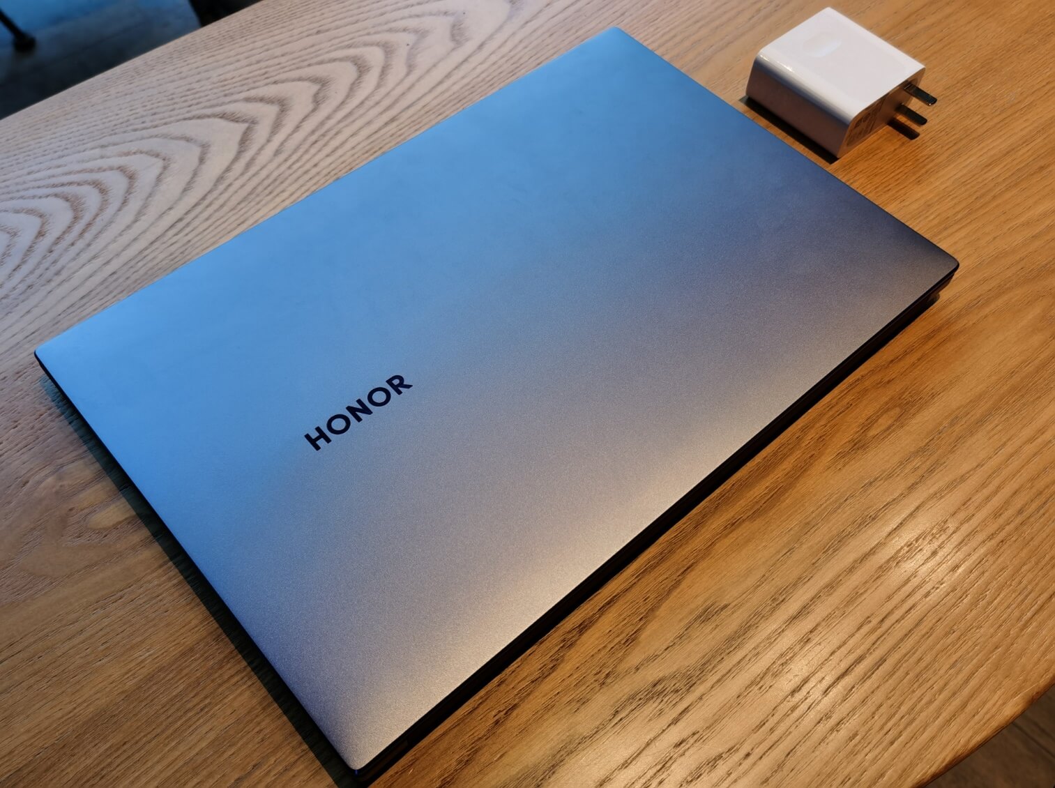 [HONOR MagicBook 14] A Lightweight Laptop that Punches Above its Weight!