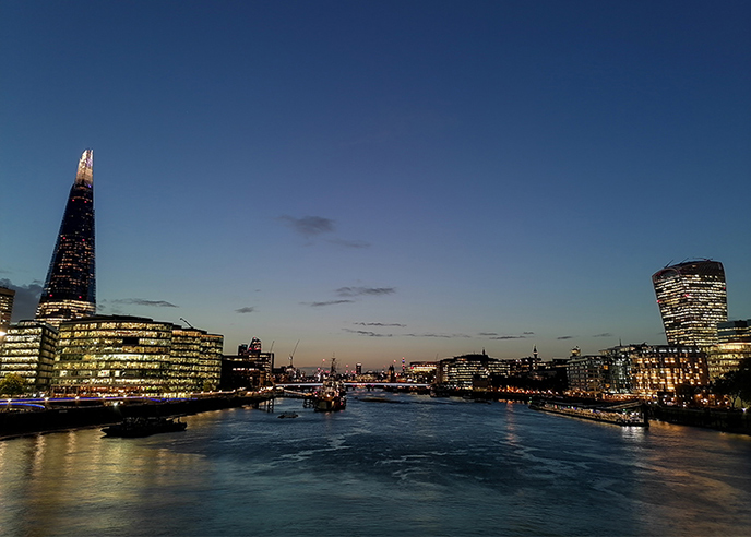 Dare to Shoot after Dusk, with Night Mode