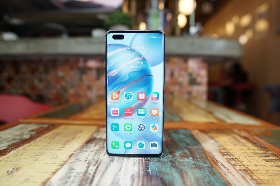 HONOR 30 Pro+ Review: The Most Premium Hardware At Its $550 Price Point