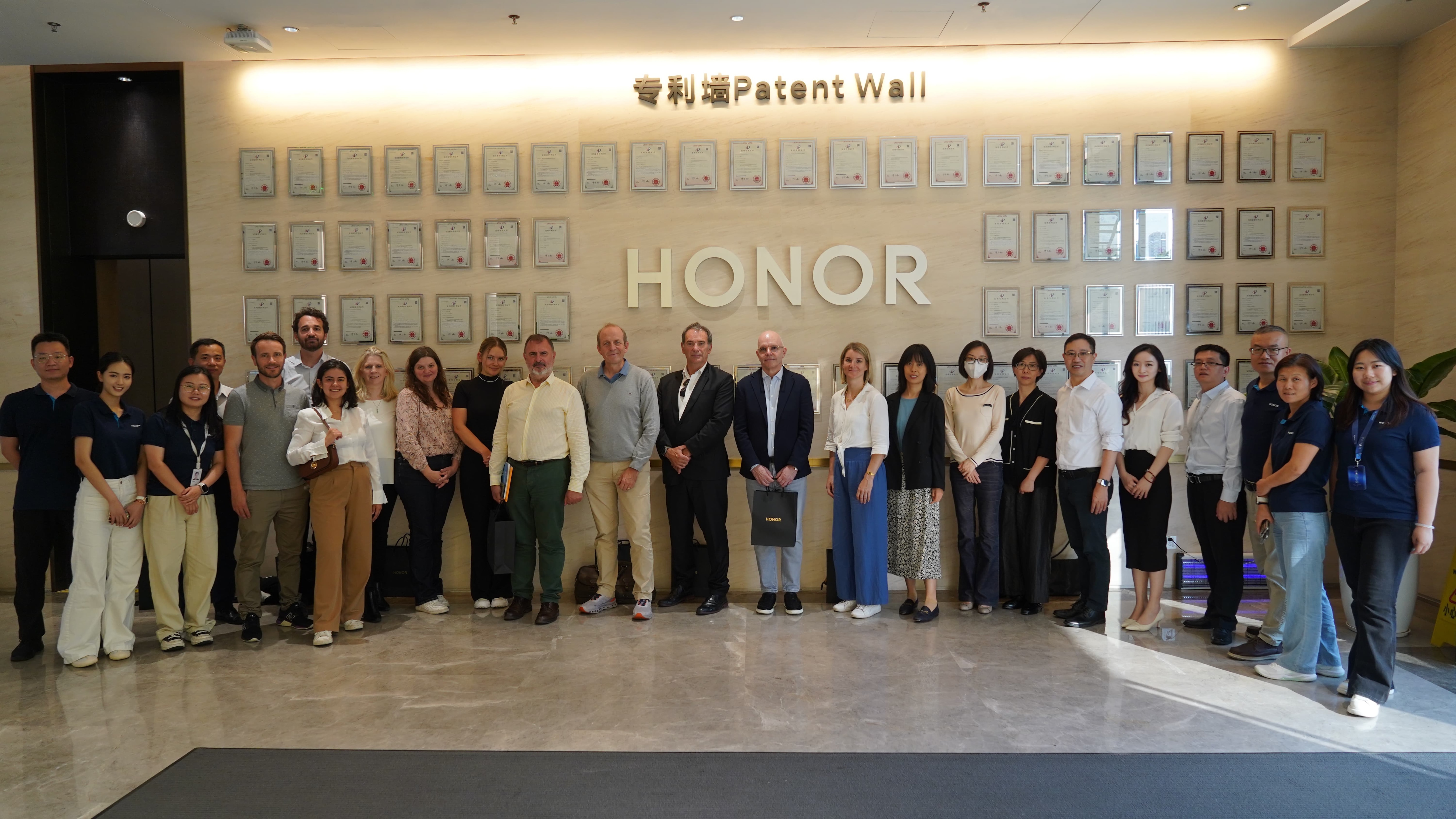 HONOR Hosts JAC Alliance Delegates for Strategic ESG Dialogue Ahead of 2025 Supplier Forum