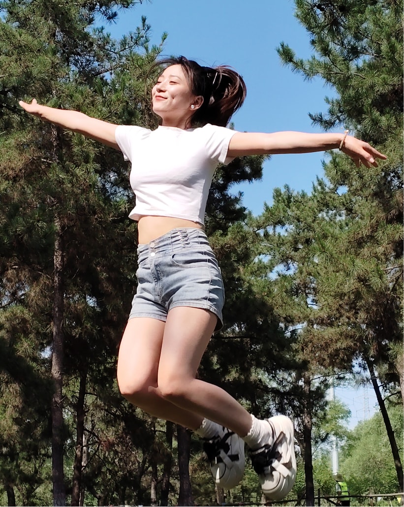 50MP AI Motion Sensing Capture. Catch Every Thrilling Moment. 2