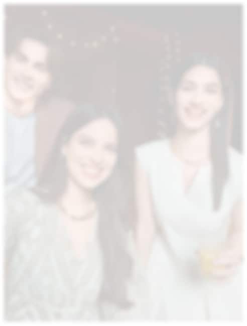 256GB Super-large storage capacity. Years of precious memories. 1