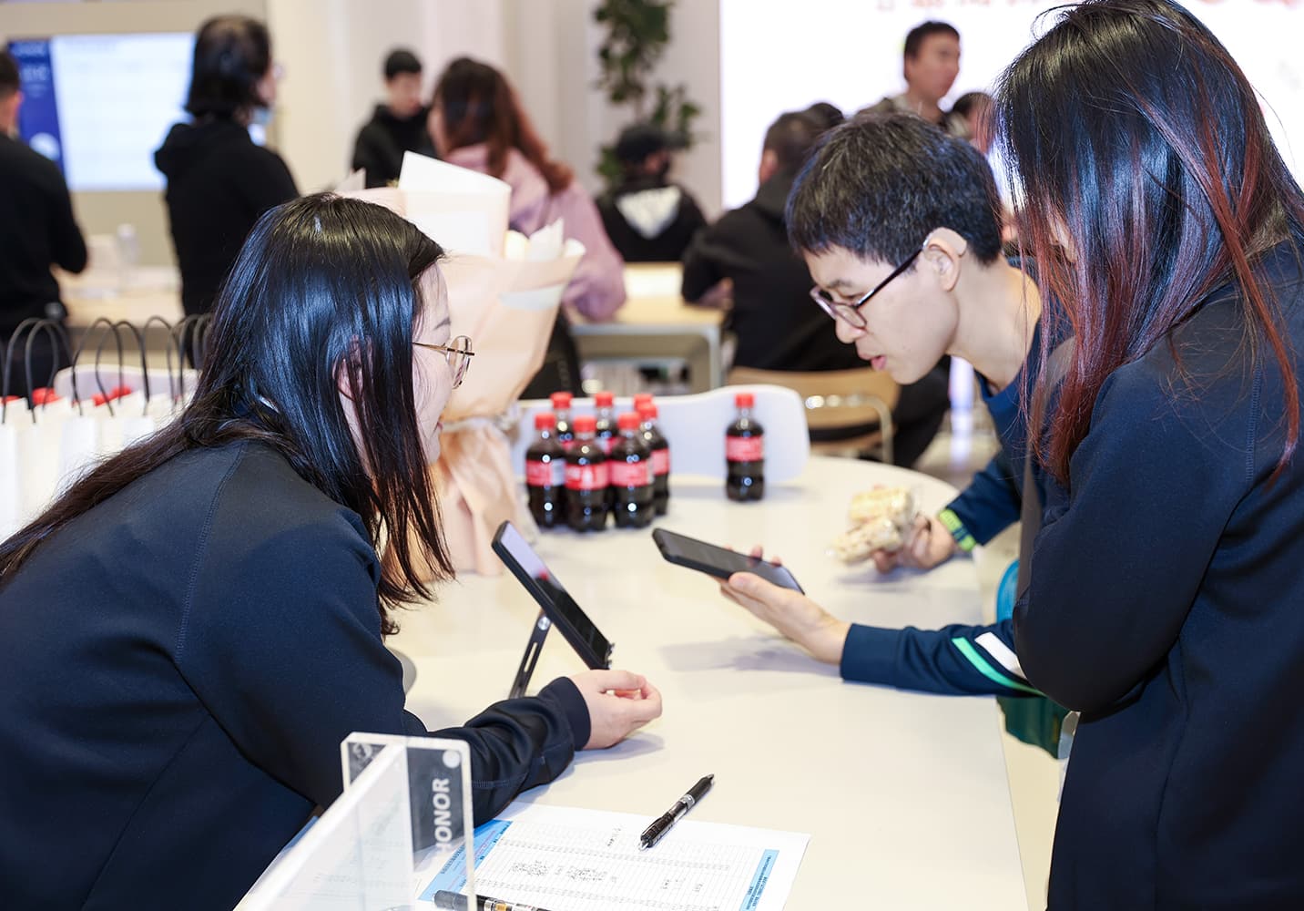 HONOR LIFE Store (Pusat Perbelanjaan Coastal City, Shenzhen) 5