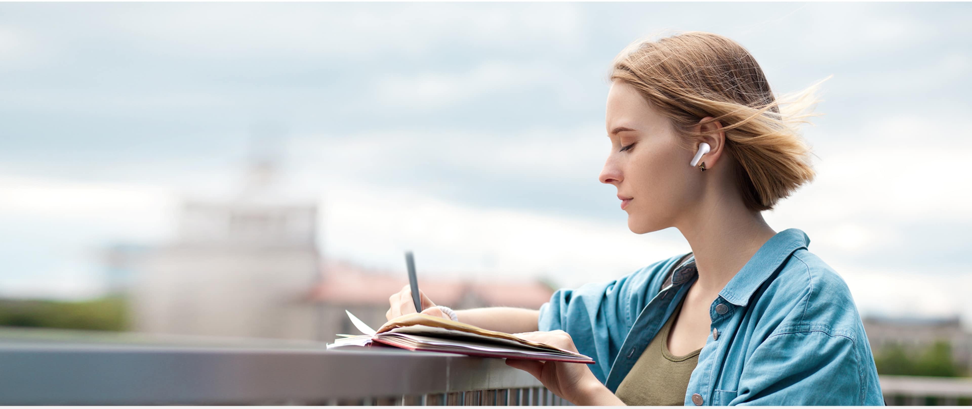 إلغاء الضجيج داخل الأذن الصغير