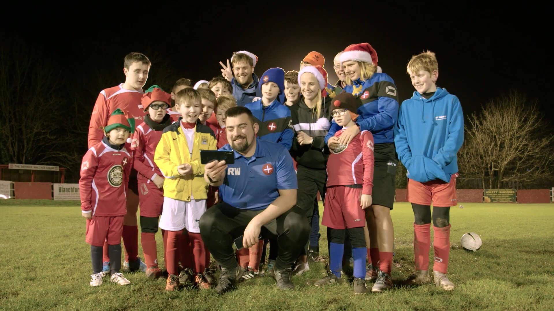 HONOR Partners with England Lioness and Arsenal Star Beth Mead to Introduce Pan Disability Junior Football Team to Accessibility Features on the HONOR 9X