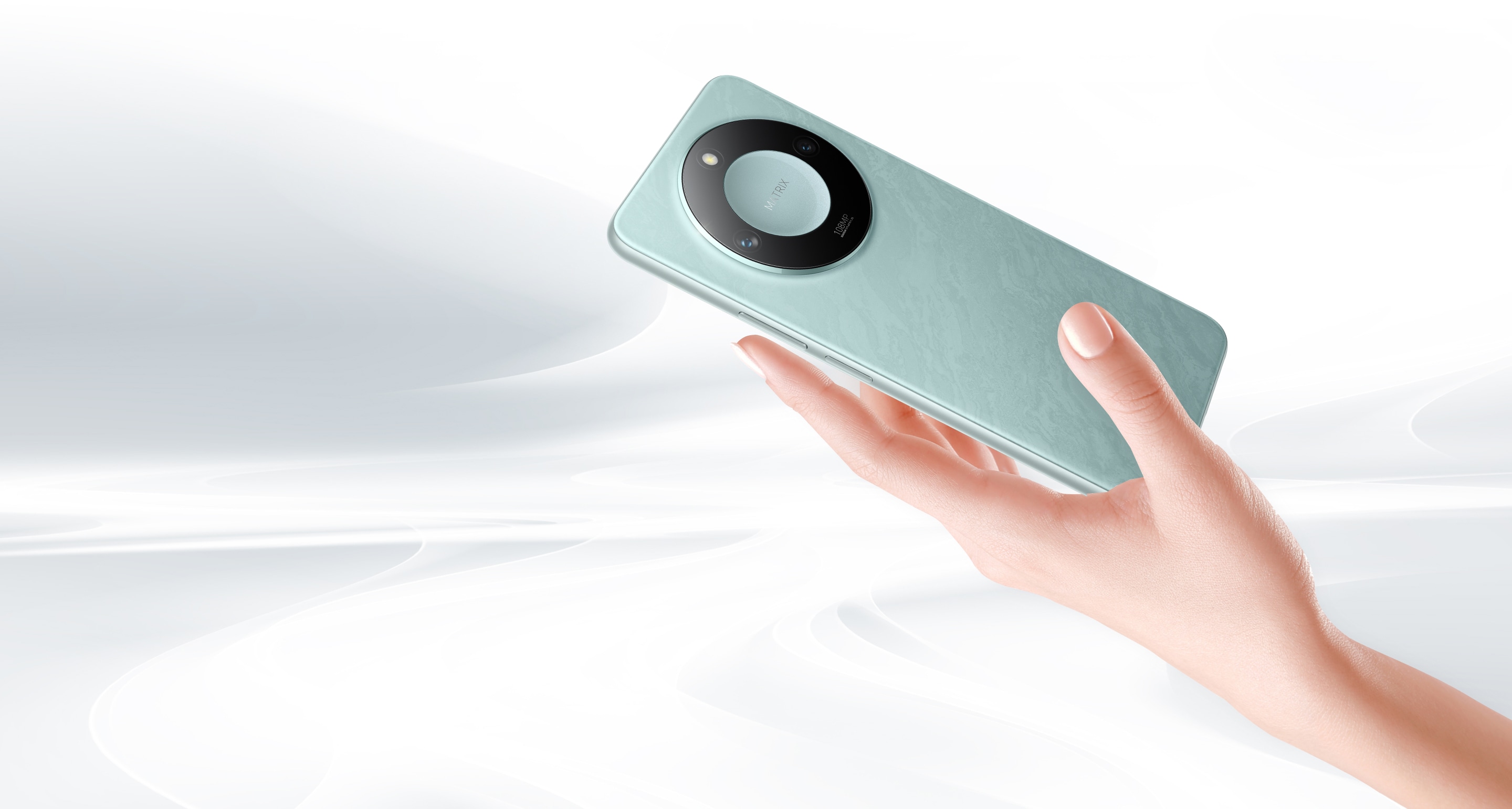 Comfortable to Hold, Ultra-slim to Intrigue