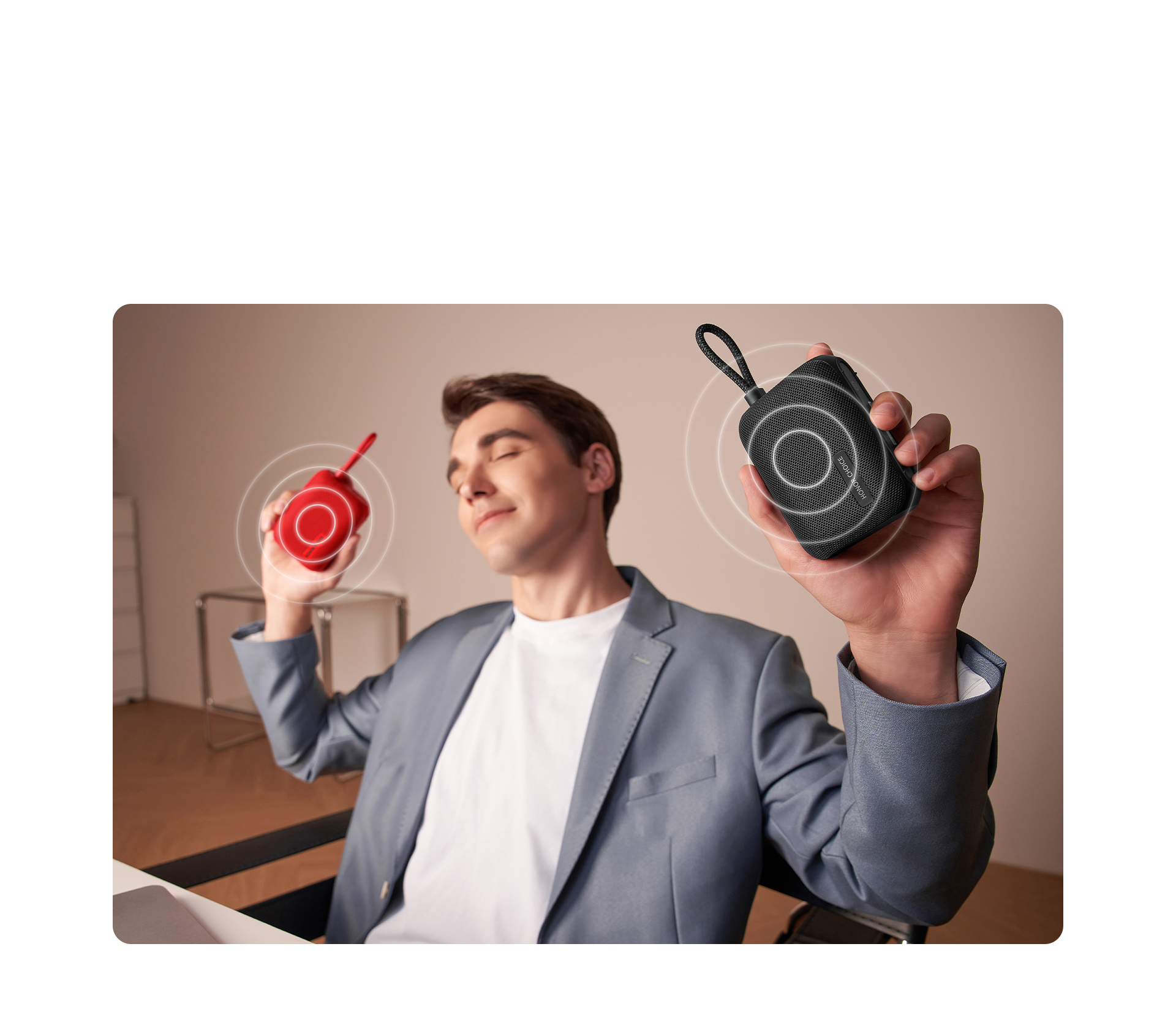 Support the Interconnection of Paired Bluetooth Speakers Present Surround Sound Instantly